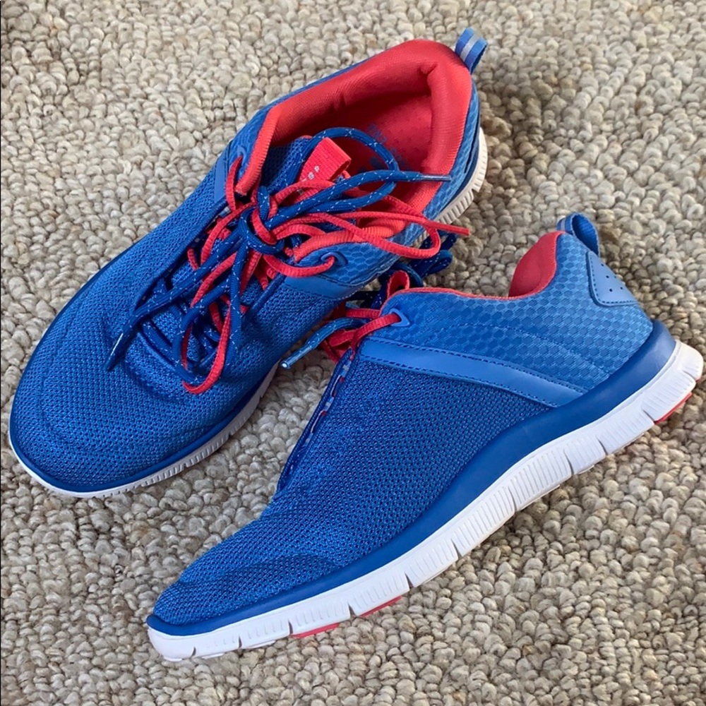 NWT Lands’ End Sneakers